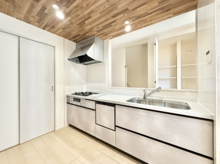 �L�b�`�� ���������������̖��@��������A���ʂȃL�b�`��