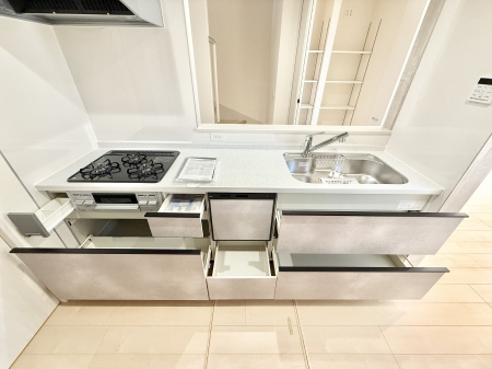 �L�b�`�� �������A�C�f�A�L����A�N���G�C�e�B�u�ȗ������