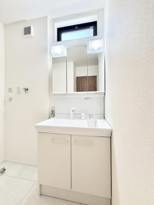 ���ʑ�E���ʏ� ���邢���ʏ��͖����̎��������y�����ł����Ⴂ�����ł�