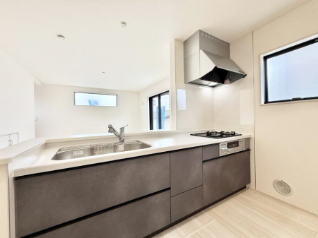 �L�b�`�� ���������y���݂ƐH�ׂ�K����͂���L�b�`��