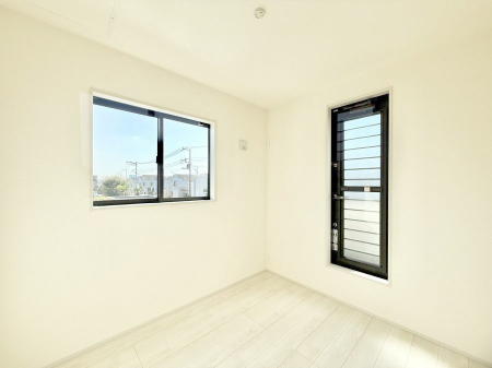 �Q�� ���������̔z�u��ʋC���̗ǂ��݌v�ŕ����̋�C�������炸�A��ɐV�N�ȋ�C������܂�