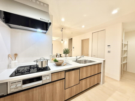 �L�b�`�� �������V���v���Ŕ������S�n�悢���Ԃ𐶂ރL�b�`�����