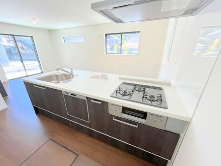 �L�b�`�� �������V���v���Ŕ������S�n�悢���Ԃ𐶂ރL�b�`�����