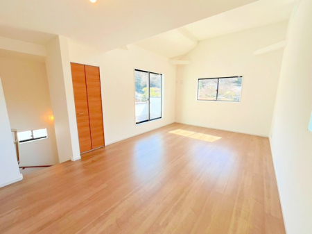 ���r���O �������C���e���A���l����̂��y���݂ȍL�����r���O�ł��I