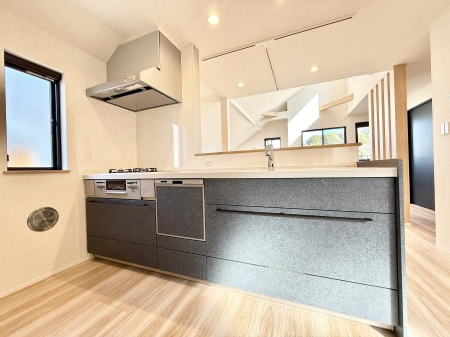 �L�b�`�� ��������b���[�܂�ΖʃL�b�`���I�Ƒ��Ƃ̉�b���͂��݂܂��I  