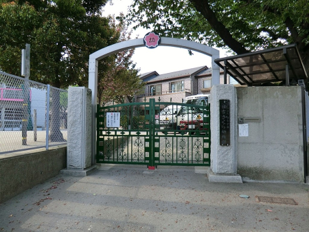 ���n�O�ώʐ^ ���V������炵���n�܂�ꏊ�ŁA�Ƒ����J��[�߂�