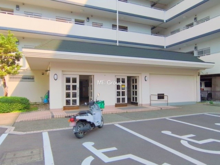 �G���g�����X �O�ρ��������̂���G���g�����X�͉��K�Ȗ����̎n�܂�����o���܂�