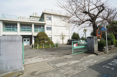 ���ӊ� ���w�Z 241m �쑫���s�����{���w�Z