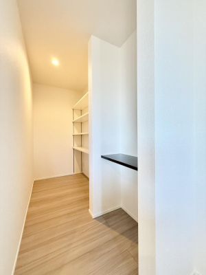 ���[ �������L�b�`���ɂ͐H�i�����ɂƂĂ��֗��ȃp���g���[����