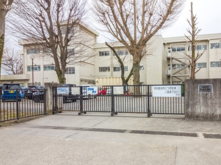 ���ӊ� ���w�Z 500m ���͌��s�������u���w�Z