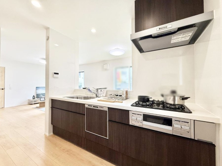 �L�b�`�� �������V���v���Ŕ������S�n�悢���Ԃ𐶂ރL�b�`�����