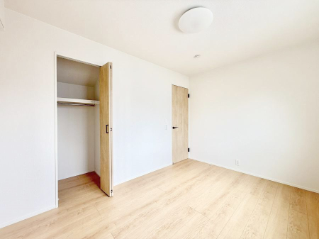 �q������ �������v���C�x�[�g��ԂƂ��ĐÂ��ŗ�������������񋟂��Ă���܂�