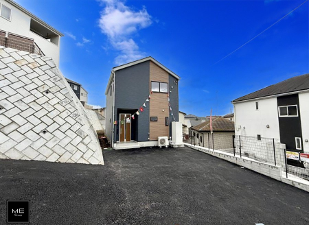 ���n�O�ώʐ^ �O�ρ��V������炵���n�܂�ꏊ�ŁA�Ƒ����J��[�߂�