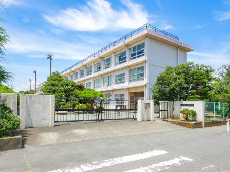 ���ӊ� ���w�Z 800m ���ˎs���^�y���w�Z