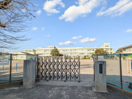 ���ӊ� ���w�Z 1400m ���؎s���k���w�Z