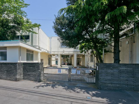 ���ӊ� ���w�Z 700m ���l�s����Ց䏬�w�Z