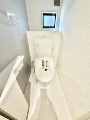 �g�C�� 1����  �����t���Ŗ��邭�����ȃg�C��