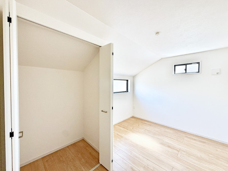 ���̑����� �������傫�Ȏ��[�ŉו����X�b�L���Еt���܂�  