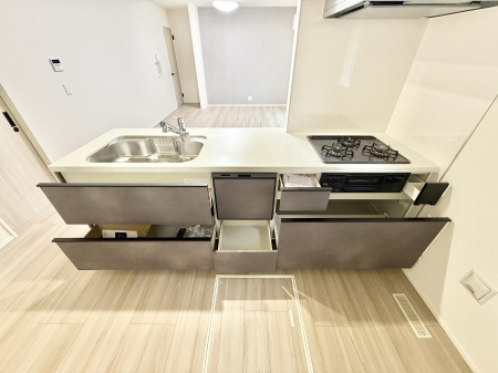 �L�b�`�� 1����  ���������y�����Ȃ�A�@�\�I�Ő������ꂽ���