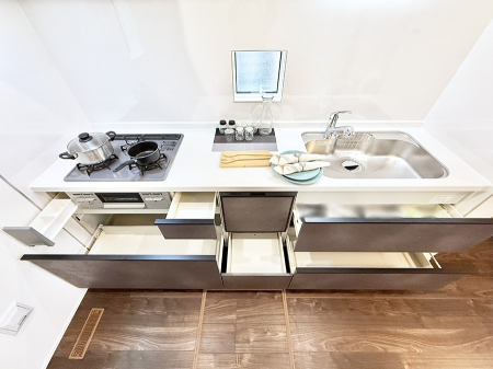 �L�b�`�� ���[�͖L�x�ȃV�X�e���L�b�`���ł��I