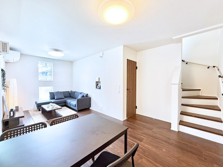 ���r���O ���r���O�C���K�i���̗p�I�R�~���j�P�[�V���������₷���ł���  