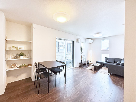 ���r���O �傫�ȑ�����������薾�邢��Ԃł��������������܂�