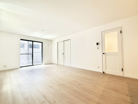 ���r���O �������Ƒ������R�ƏW�܂�A�y�������Ԃ��߂����郊�r���O