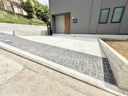  �O�ρ����K�Ȓ��ԃX�y�[�X�ň��S