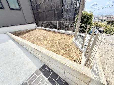 ���̑� �O�ρ��K�[�f�j���O��ƒ�؉��Ȃǂ̎�X�y�[�X�Ƀs�b�^��