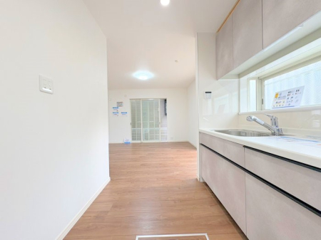 �L�b�`�� �������V���v���Ŕ������S�n�悢���Ԃ𐶂ރL�b�`�����