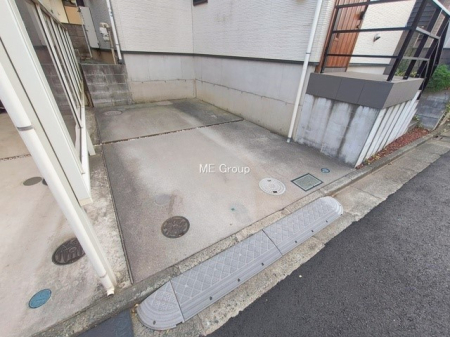  �O�ρ������̒��Ԃ����K��