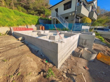 ���n�O�ώʐ^ �O�ρ��V������炵���n�܂�ꏊ�ŁA�Ƒ����J��[�߂�