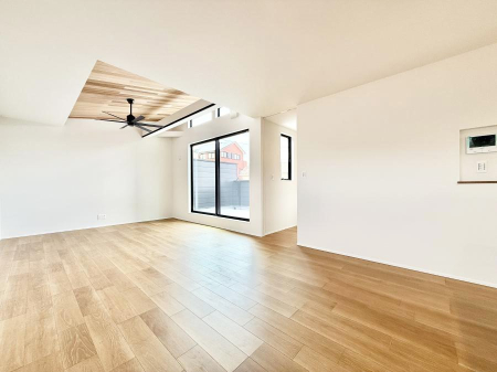 ���̑����� �������z�������˂����ޖ��邢LDK�͉Ƒ��ł̂�т芰���܂�