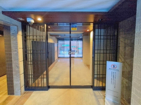 �G���g�����X �O��