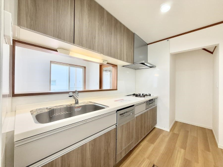 �L�b�`�� �������Ƒ����J��[�߂�A������̂���L�b�`��