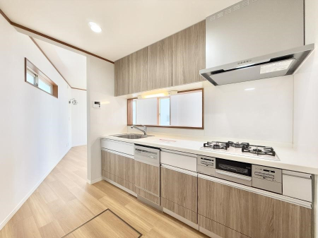 �L�b�`�� ��������b���[�܂�ΖʃL�b�`���I�Ƒ��Ƃ̉�b���͂��݂܂��I  