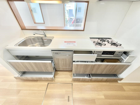 �L�b�`�� �����������������Ɗy�����Ȃ�A���K�ȃL�b�`�����