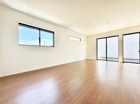 ���r���O �����������������Ɠ��ʂɂ���A�e���̋��