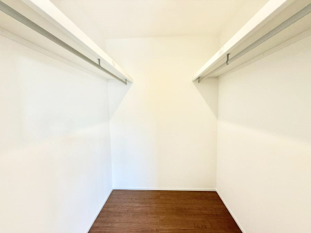 ���[ ����