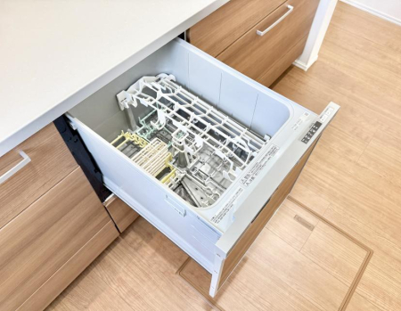 ���̑����� �ݔ�����ԂȂ����I�H����s�J�s�J�Ɏd�グ�Ă���܂�