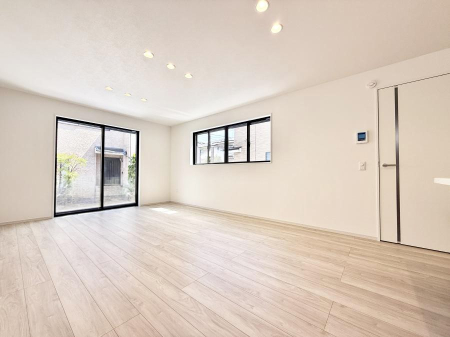 ���r���O �������V���v���������ґ�A��؂Ȑl�Ɖ߂����S���قǂ�����