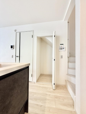 ���̑� �������܂Ƃߔ��������X�g�b�N�u�����A�ЊQ���̔��~�ɂ��֗��ȃp���g���[  