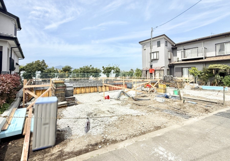 ���n�O�ώʐ^ �O�ρ��V������炵���n�܂�ꏊ�ŁA�Ƒ����J��[�߂�