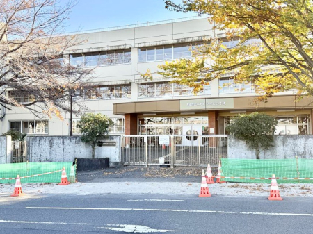 ���ӊ� ���w�Z 600m ���c�s���{���c�ЂȂ����w�Z