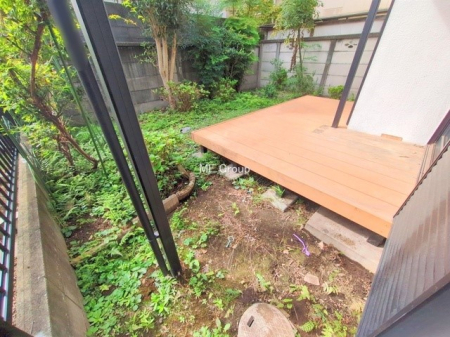 ���̑� �O�ρ��V�C�̗ǂ����̓E�b�h�f�b�L�ł̂�т�����ڂ���  