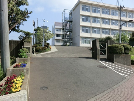 ���ӊ� ���w�Z 1200m �����s����R���w�Z