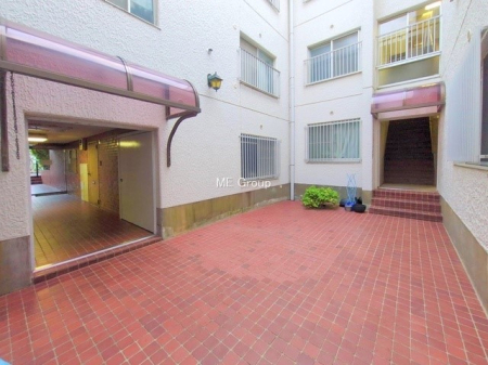 �G���g�����X �O�ρ��A�邽�тɈ��S����^���Ă����A���J�ɊǗ����ꂽ���L���