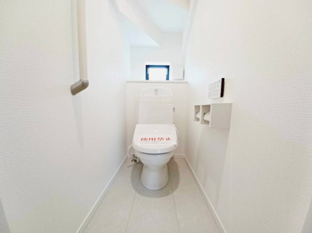 �g�C�� ���邭����������g�C��