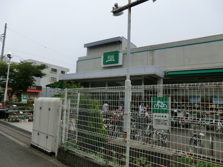 ���ӊ� �X�[�p�[ 400m FUJI �����X