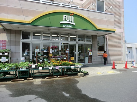 ���ӊ� �X�[�p�[ 550m FUJI�X�[�p�[�ˎ��X